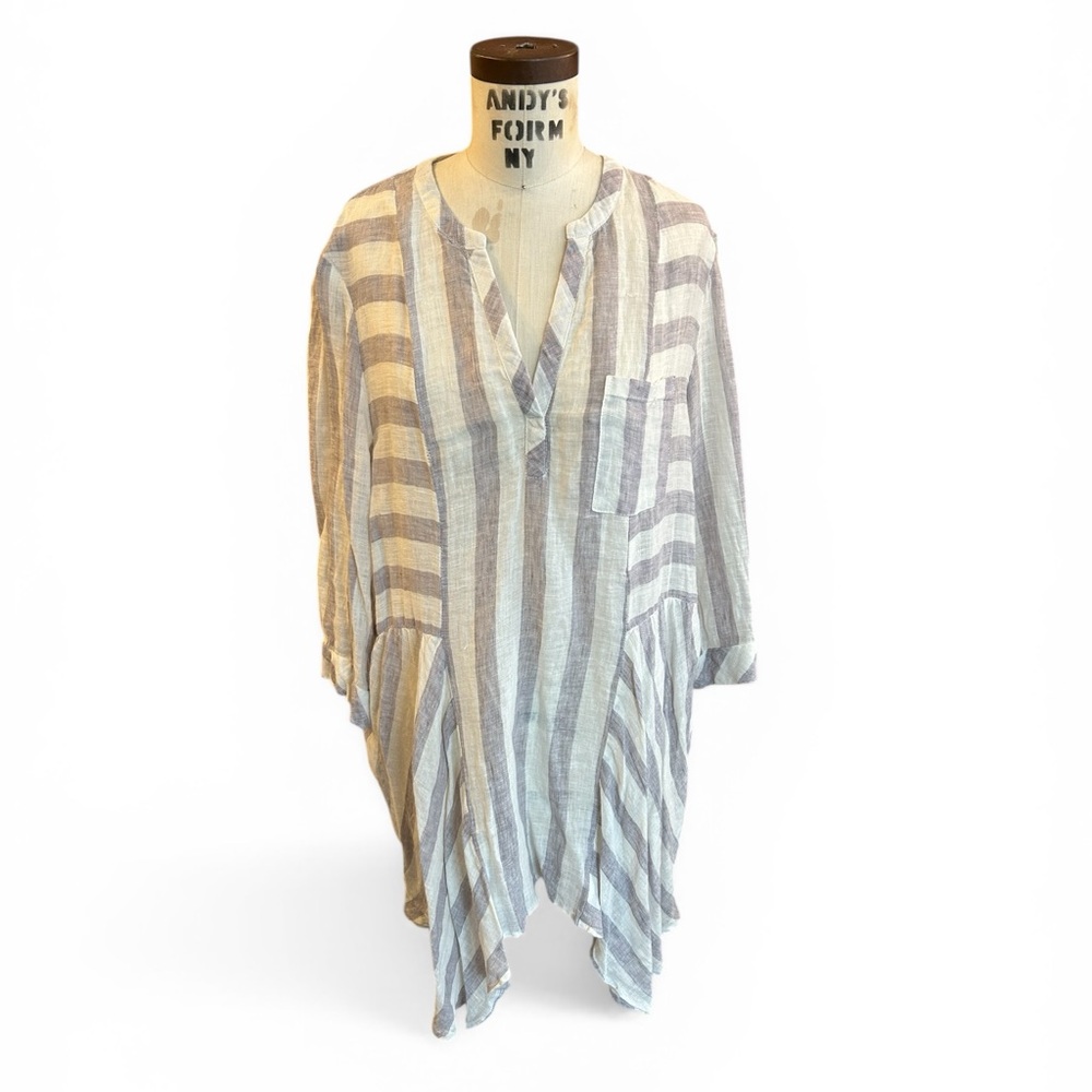 Light Gray Striped Linen Tunic- Unbranded Perfect for the beach & vacation